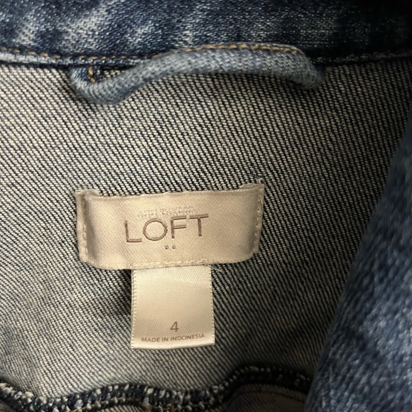 LOFT Classic Blue Jean Jacket - Picture 2 of 4